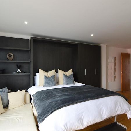 Cosy, Centrally Located Studio With Gated Parking! Loughborough Buitenkant foto